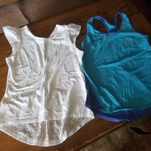 Lot  of 5 girls tanks